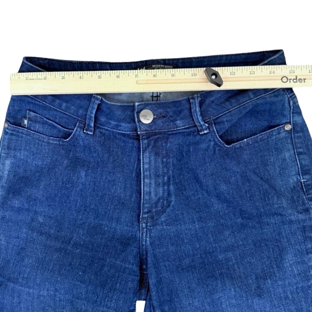 Lee Dark Wash Blue Curvy Fit Mid Rise Blue Cropped Stretch Capri Jeans Size 10 - Picture 5 of 9